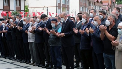 Cumhurbaşkanı Erdoğan,  Rize'de cenazesine katıldı: Osman Yılmaz kimdir?