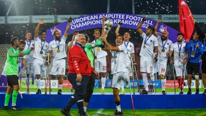 Cumhurbaşkanı Erdoğan: Türkiye sizinle gurur duyuyor çocuklar!