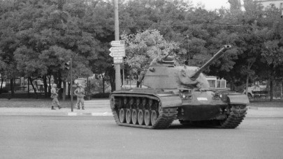 Demokrasinin kara lekesi 12 Eylül darbesinin üzerinden 41 yıl geçti