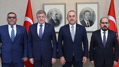 Dışişleri Bakanı Çavuşoğlu,  SMDK,  Suriye Müzakere Komisyonu ve geçici hükümet yöneticileriyle buluştu