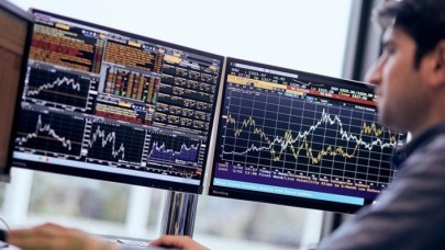 Dört büyükler yeşil sahalarda taraftarlarını sevindirirken,  borsada yatırımcısını üzdü