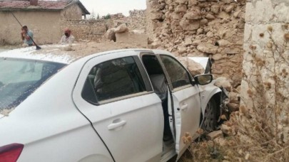 Eskişehir'de aracıyla duvara çarpan Ahmet Gökhan öldü