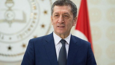 İstifasından sonra sessizliğe bürünen Ziya Selçuk'tan radikal imaj değişikliği