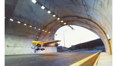 Kuzey Marmara Otoyolu tünelleri içinden uçakla geçti rekor kırdı