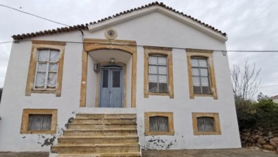 Mikis Theodorakis'in annesinin Çeşme'deki evi müze oluyor