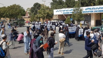 Taliban'dan flaş 'karma eğitim' kararı!