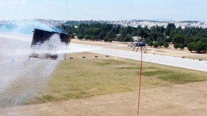 Vefa'lı gençlerin 'insansız yangın söndürme aracı' tüm görevleri başardı