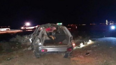 14 yaşındaki çocuğun sürdüğü cip,  köprü korkuluğuna çarptı: Ali Özdemir öldü