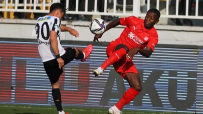 Altay - Sivasspor: Hasret 4 haftaya çıktı