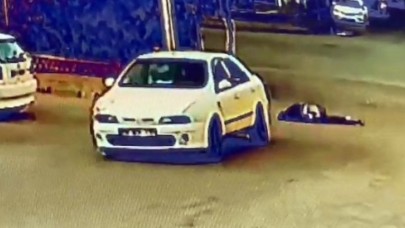 Aydın'da Erdinç Aksoy,  eşinin yanında gördüğü Şenol Yıldırım'ı arabayla çarpıp ağır yaraladı