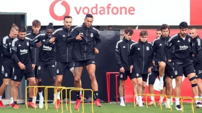 Beşiktaş'ta Sivasspor maçı kadrosu açıklandı: 3 yıldız kadroda!
