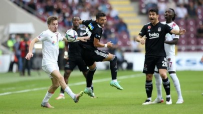 Beşiktaş,  Hatay'dan çıkamadı: Hakem Cüneyt Çakır'dan çok tartışılan karar