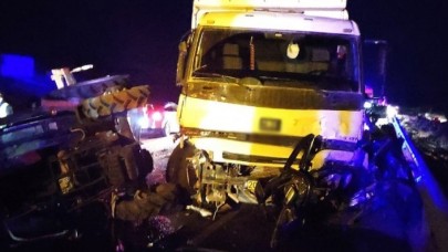 Burdur'da kamyon dehşet saçtı: Şenol Özalp,  Günaydın Cirit Baş,  Mehmet Emre Baş ,  Bayram Baş,  Yağmur Baş öldü,  1 de yaralı var
