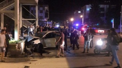 Burdur'da kaza: Dudu Topal ve 1.5 yaşındaki Belinay Alakaş öldü,  4 kişi yaralandı