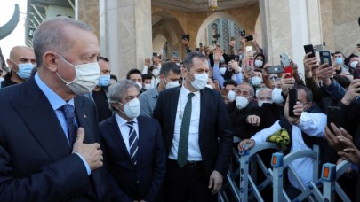 Cumhurbaşkanı Erdoğan,  Taksim Camisi'nde cemaate seslendi: Yoksa geldik,  gidiyoruz!