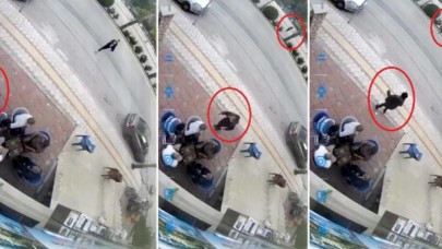 Hatay'da insanlıktan utandıran görüntüler: Satırla dövülen kadın yardım istedi,  erkekler tavla oynamaya devam etti!