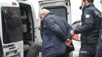 İzmit'te Suat Çetin,  boşanma aşamasındaki eşi Aynur Çetin'i bıçakladı