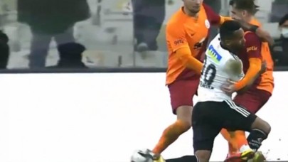 Teixeira-Kerem Aktürkoğlu pozisyonu sonrası Galatasaray taraftarı çıldırdı! Fırat Aydınus'a tepkiler dinmiyor