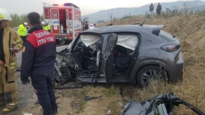 Tire'de feci kaza: Hüseyin Kocaoğlan,  Havva Kocaoğlan ve Fadime Koyun öldü