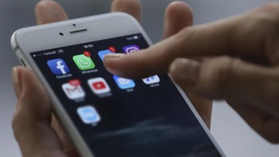 Whatsapp,  Instagram ve Facebook'a ne oldu? Neden çöktü?