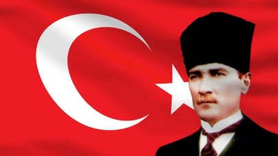 Atatürk'ün liderlik sırları ve tarihin merhameti! Alparslan Türkeş'in Atatürk tanımı