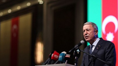 Bakan Akar: Azerbaycan kimmiş,  Türk kimmiş bunu herkes gördü