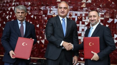 Bakanlık ile Türk Telekom arasında ile "AKM Bağış ve Destek Sözleşmesi" imzalandı