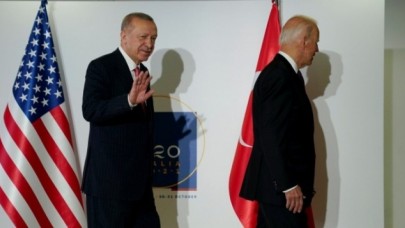 Cumhurbaşkanı Erdoğan'dan Biden ve Macron'la yaptığı görüşmelerle ilgili flaş açıklamalar: Dedim ki; bak seni aldatıyorlar!