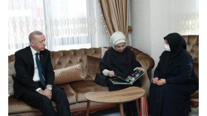 Cumhurbaşkanı Erdoğan'dan Başak Cengiz'in ailesine taziye ziyareti