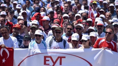 EYT'liler için düğmeye basıldı! 5 milyon kişinin emekliliği için yaş sınırı belirlendi