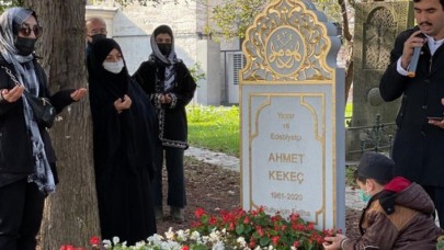 Gazeteci yazar Ahmet Kekeç kabri başında anıldı