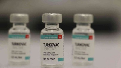 Gönüllülerden yerli aşı TURKOVAC'a tam not!