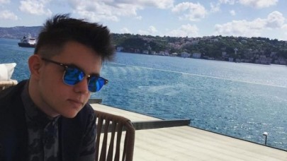 Halkalı'da Yusuf Çağrı Ekici,  annesi Sakine Ekici ve babası Yusuf Ekici'yi öldürüp intihar etti