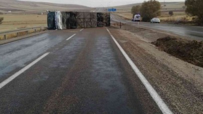 Kayseri'de yolcu otobüsü devrildi: 11 kişi yaralandı