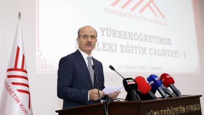 Milyonlarca öğrenciyi ilgilendiriyor: YÖK Başkanı Özvar'dan flaş açıklama