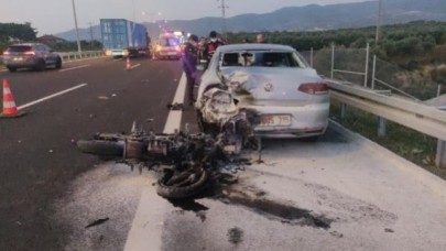 Orhangazi'de otomobile çarpan motosikletteki İsmail Uçar ve Ahmet Göktuğ Kurt ağır yaralı: Sürücü Eda Özakıncı şoka girdi!