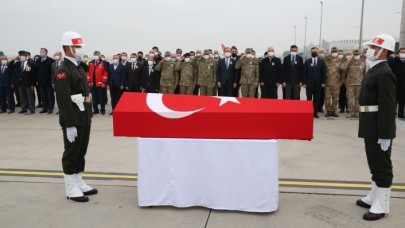 Şehit Binbaşı Mete Yıldırım naaşı,  Ankara'ya uğurlandı