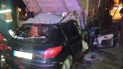 Tokat'ta otomobil traktöre çarptı: Çağrı Yiğit öldü