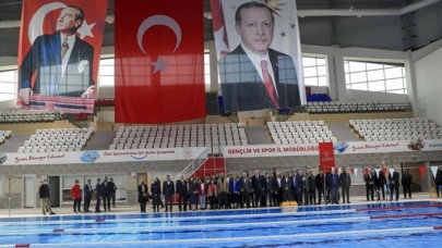 Türkiye'nin en büyük yüzme havuzu Gaziantep'te açıldı