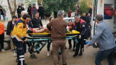 Adana'da otomobil öğrencilere çarptı: Muhammet Berat Büyükece öldü