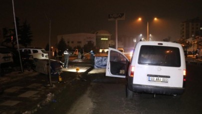 Afyonkarahisar'da araç yayalara çarptı: Fatih Mehmet Kaya öldü,  Ferhat Yazıcı yaralı