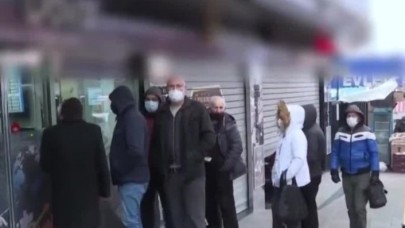 Vatandaş döviz bürolarına akın etti! Dış basınında geniş yer aldı