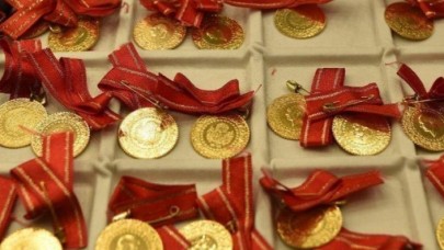 'Altın almalı mıyım,  almamalı mıyım?' Uzman isimden yatırımcılara uyarı!