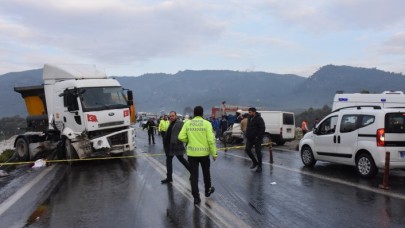 Aydın'da feci kaza: Sezgin Atay öldü,  Göksu Selen,  Ahmet Kınsız,  Abdullah Atay ve Ahmet Gelmez yaralandı
