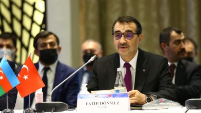 Azerbaycan'da bulunan Bakan Dönmez'den flaş açıklamalar