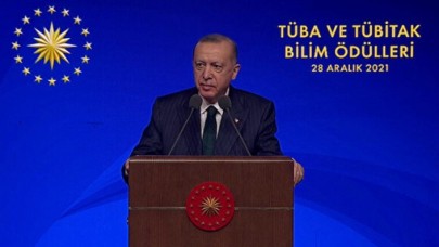 Cumhurbaşkanı Erdoğan'dan önemli açıklamalar: 'Bizim geride kalmamızdan nice zulümler yanında kendi hatamızın da payı vardır'