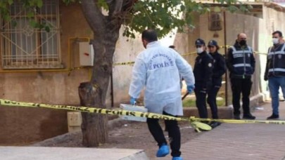 Diyarbakır'da Mahmut Bozkurt eşi Sabika Bozkurt ve kızı Elif Bozkurt'u bıçakladı: Oğlu Muhammet Semi Bozkurt'u öldürdü