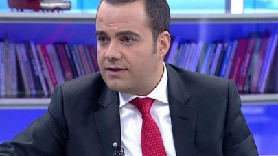 Ekonomist Özgür Demirtaş,  dolardaki ani düşüşün nedenini açıkladı
