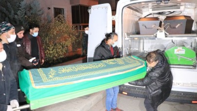 Erzincan'da kardeşi Ali Nazım Taşkın'ın bıçakladığı öğretmen Ayşegül Taşkın öldü