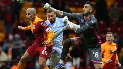 Galatasaray-Başakşehir: 6 maç oldu,  fark 18 puana çıktı!